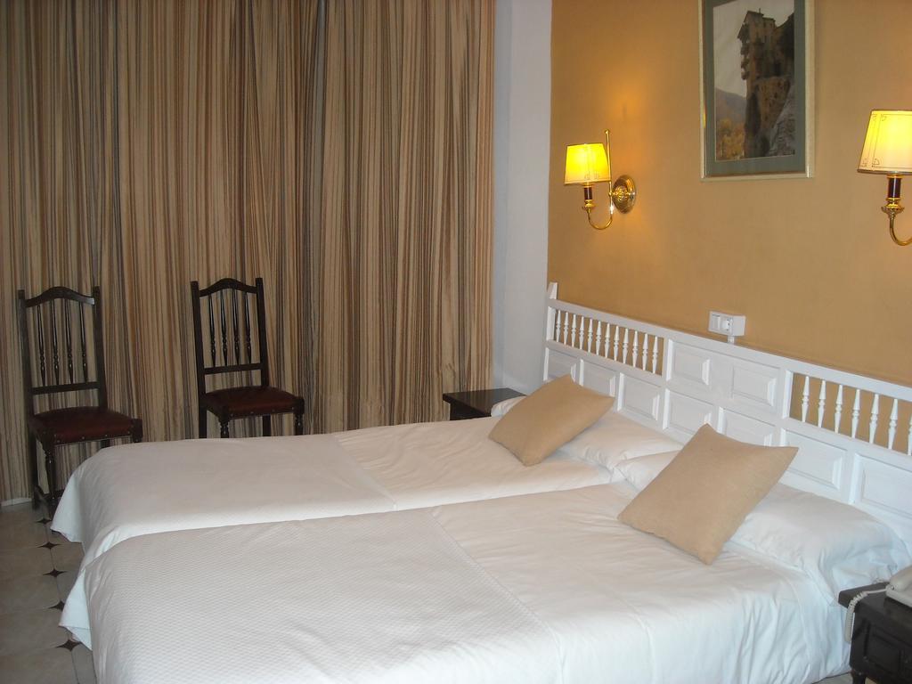 Hostal Residencia Avenida Cuenca  Kültér fotó
