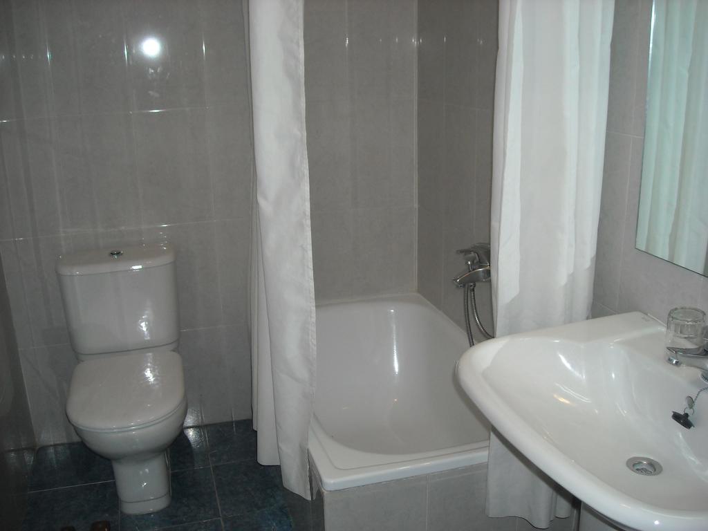Hostal Residencia Avenida Cuenca  Kültér fotó