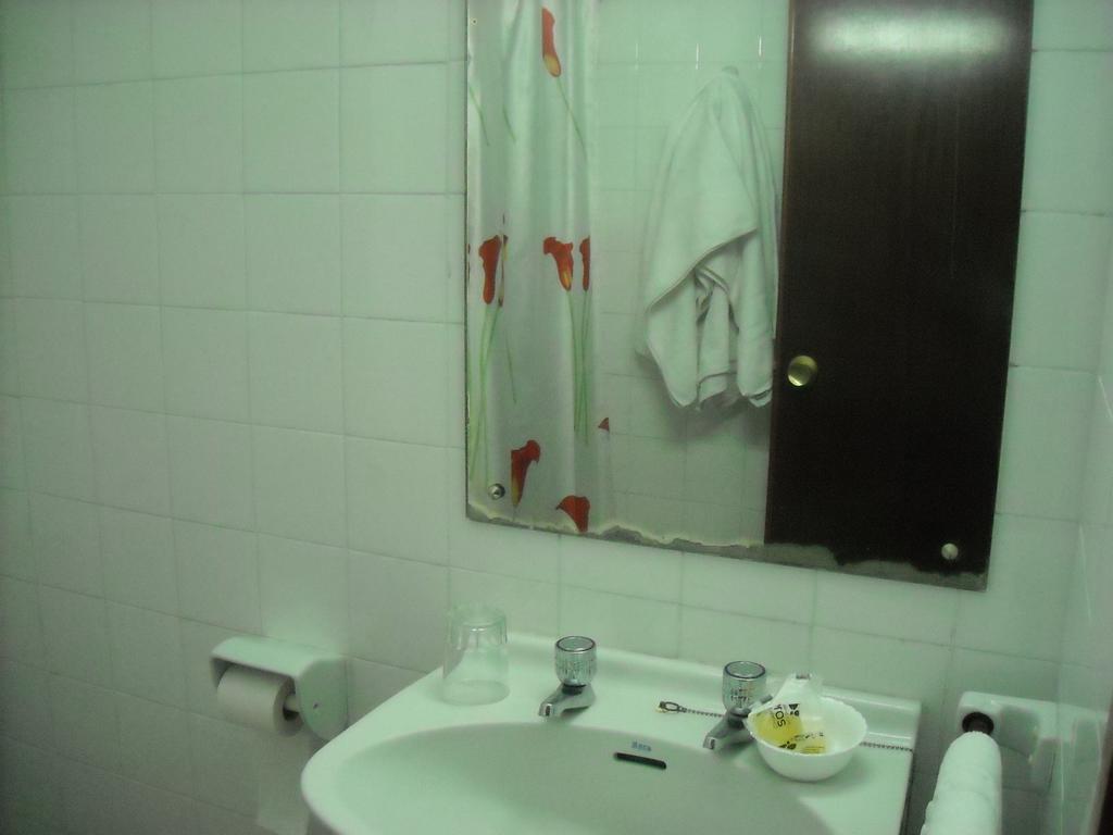 Hostal Residencia Avenida Cuenca  Kültér fotó