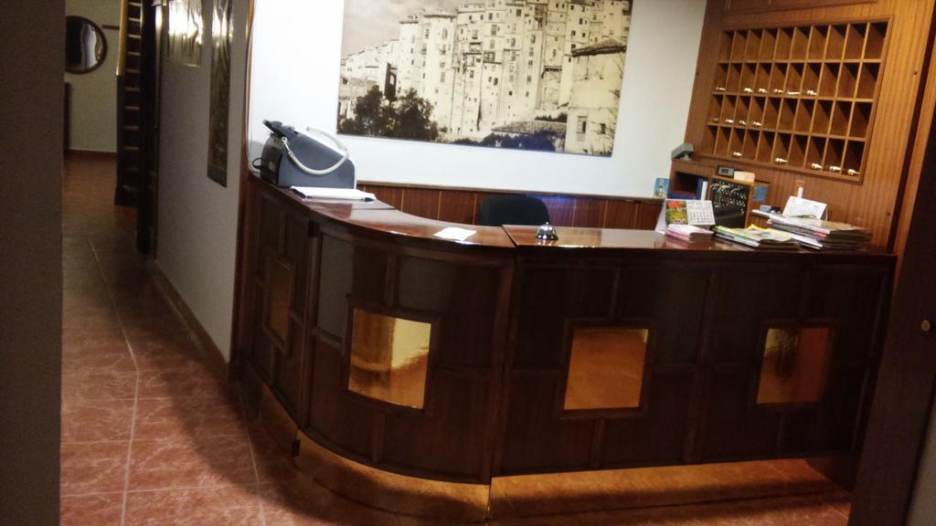 Hostal Residencia Avenida Cuenca  Kültér fotó