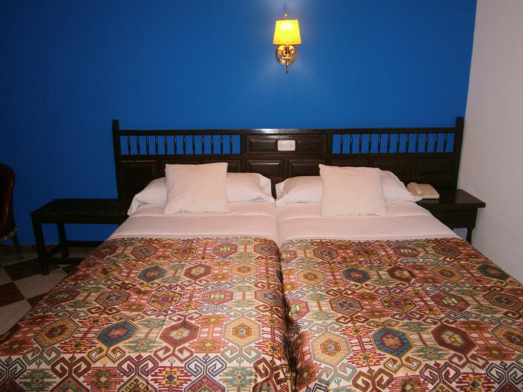 Hostal Residencia Avenida Cuenca  Kültér fotó