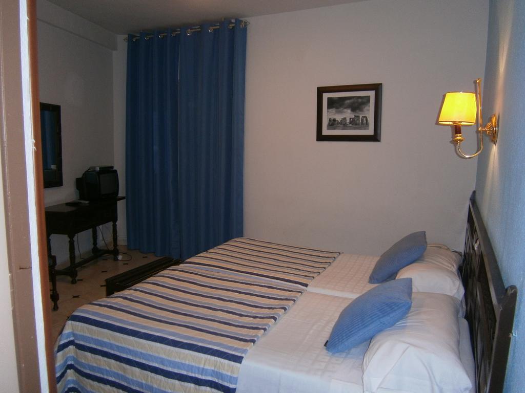 Hostal Residencia Avenida Cuenca  Kültér fotó