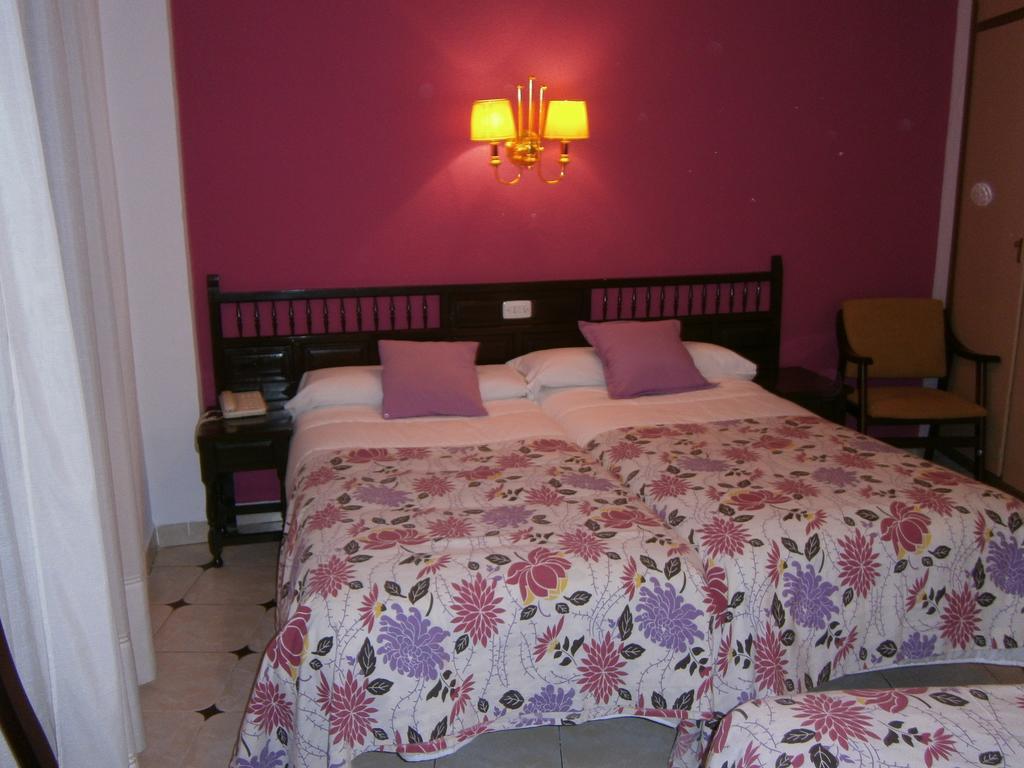 Hostal Residencia Avenida Cuenca  Kültér fotó