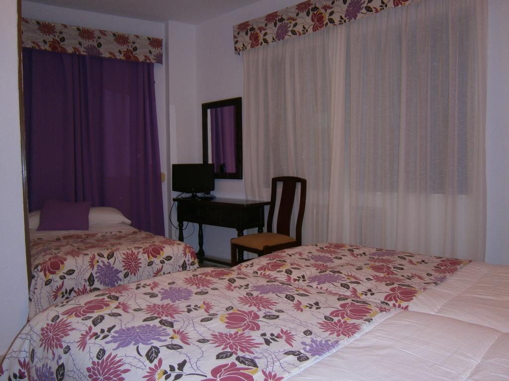 Hostal Residencia Avenida Cuenca  Kültér fotó