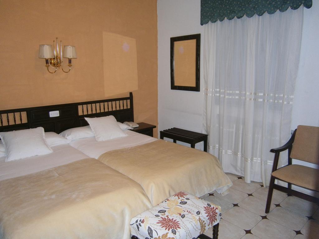 Hostal Residencia Avenida Cuenca  Kültér fotó