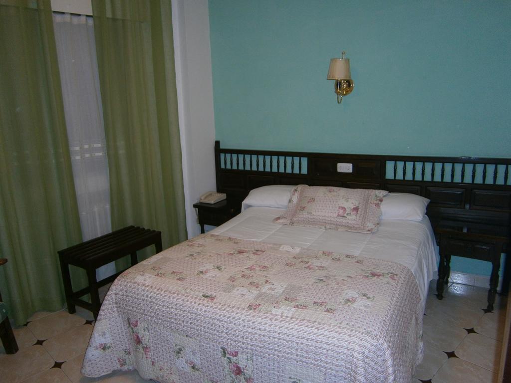 Hostal Residencia Avenida Cuenca  Kültér fotó