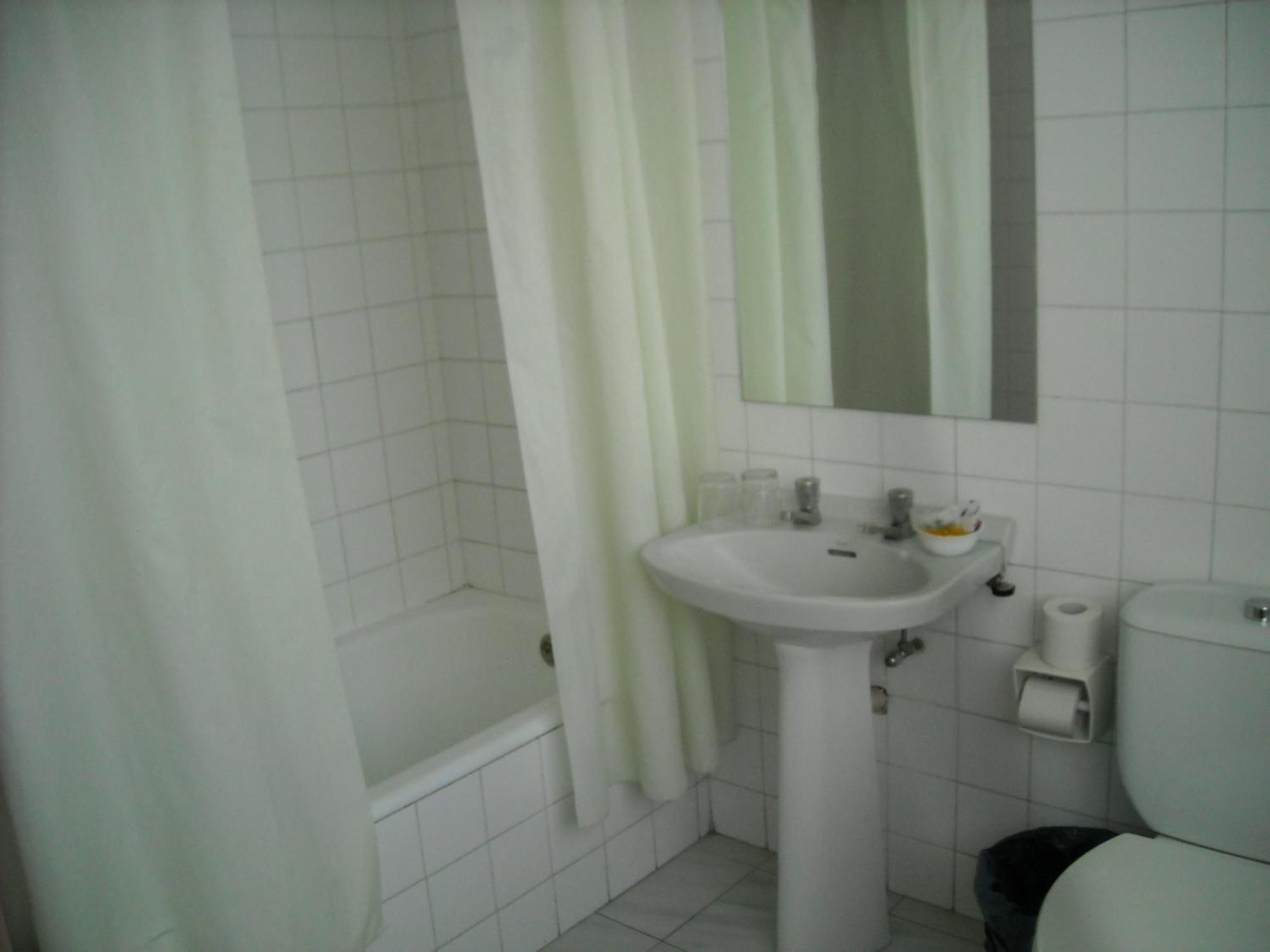 Hostal Residencia Avenida Cuenca  Kültér fotó